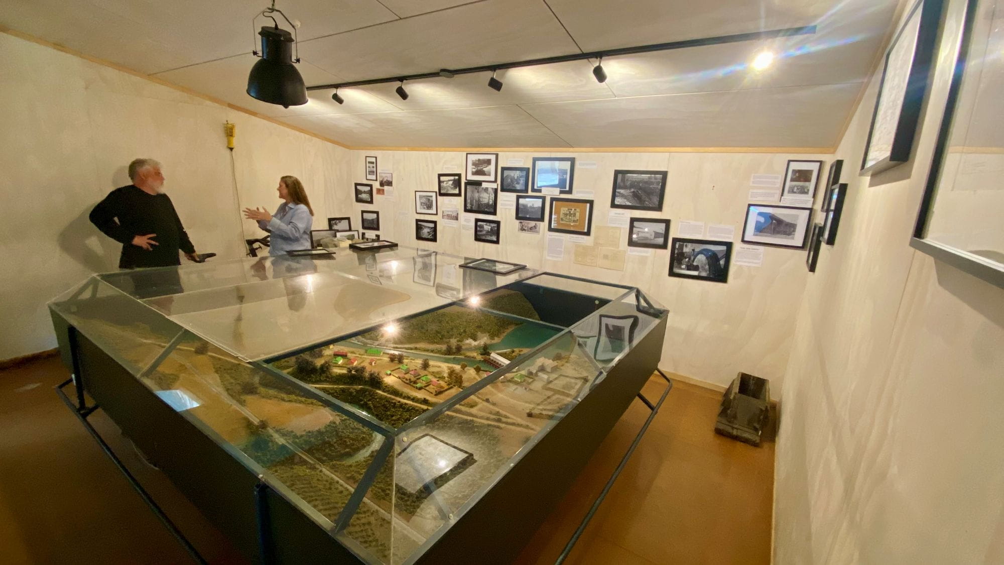 room with model depicting the Horahora Power Station